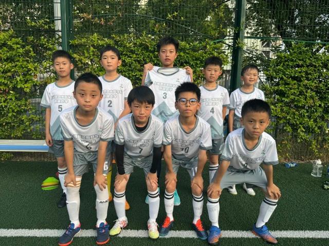 1718951969610073887.jpg 师专校队合照.jpg